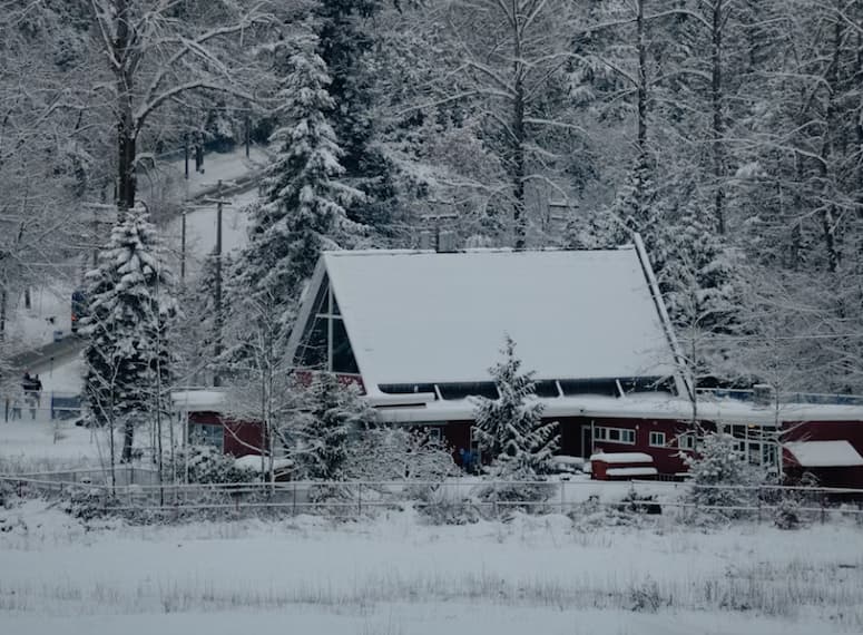 Winter storm preparation for coastal homes